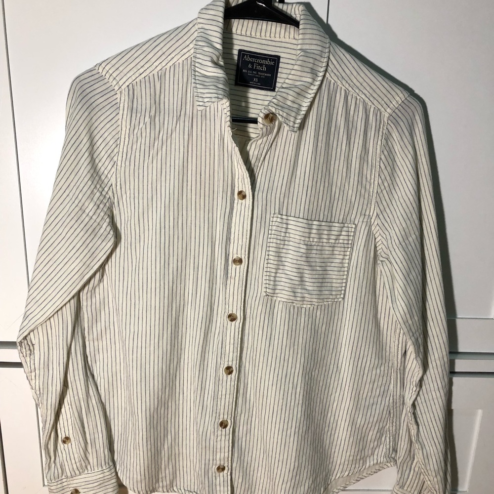 Abercrombie & Fitch button up shirt